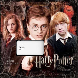 Illustration for article titled Harry Potter, Now with Added Selfie Sticks